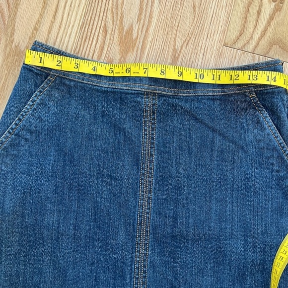 Boden SZ 8L denim skirt with stitching. - Picture 6 of 7